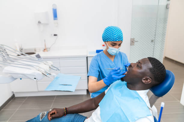 Best Cracked Tooth Emergency Dentist  in Almont, MI